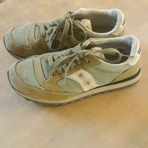 Saucony Retro Sneakers 7 sage green
